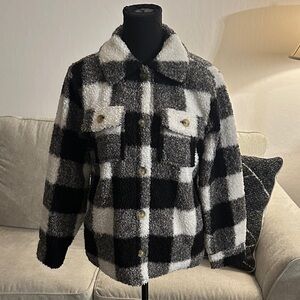 Girls Wonder Nation Black and White Sherpa Jacket